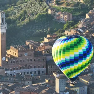 Hot air balloon flight over Siena - Tuscany